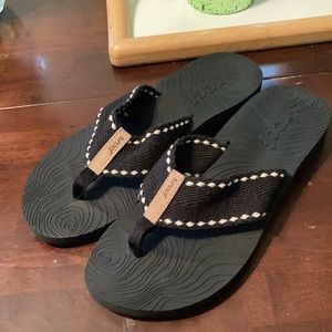Reef flip flops
